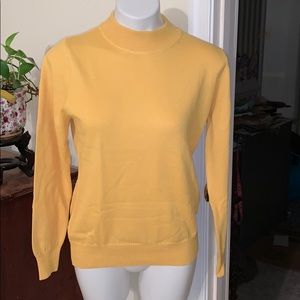 NWOT  Cashmere sweater